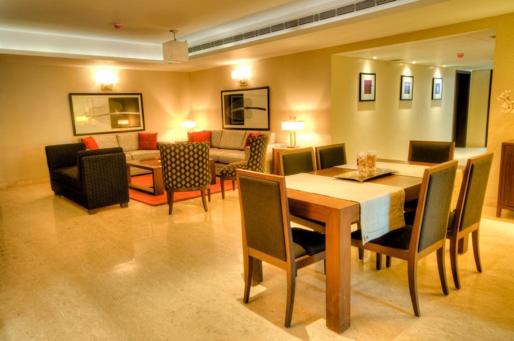 76 Friends Colony Panzió Új-Delhi Kültér fotó